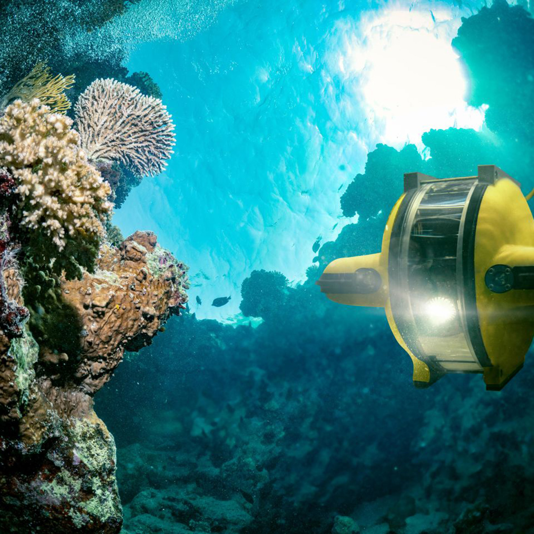 Photo: Underwater robot explores the deep sea.