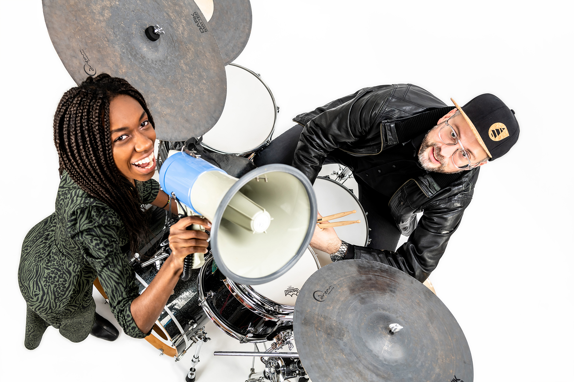 Foto zeigt Benedikt Hesse und Claudia Ramos Barreto.